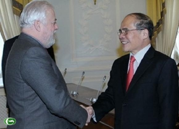 ປະທານສະພາແຫ່ງຊາດຫວຽດນາມ ພົບປະກັບຜູ້ວ່າການນະຄອນ Saint Peterburg